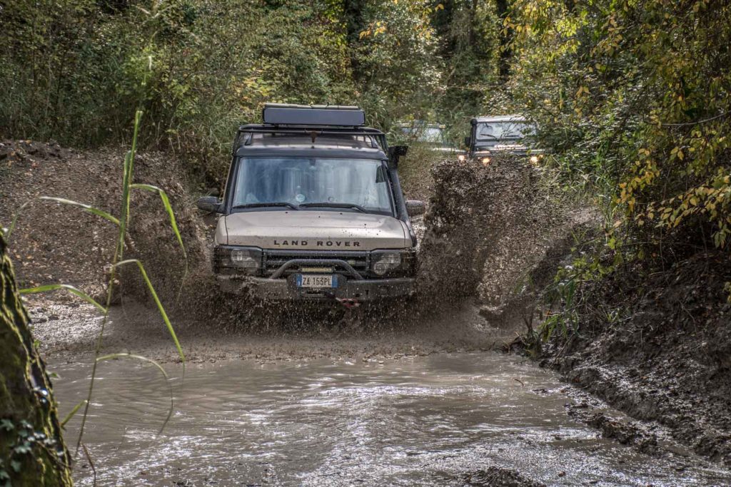 Tirreno_Adriatica_2019_Land_Rover_Experience_Italia_Registro_Italiano_Land_Rover250